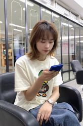 -FRIDAY星期五专业美发沙龙