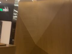 -桔子酒店(深圳东门湖贝地铁站店)