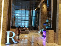 -上海漕河泾万丽酒店