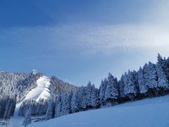-丝绸之路山地度假区滑雪场