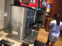 -The Habit Burger Grill 哈比特汉堡(爱琴海店)