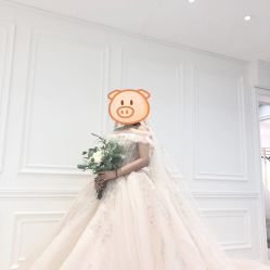-拉瑞娜LaReine婚纱礼服高级定制