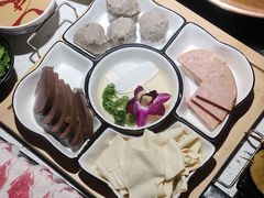 京韵四拼-京韵胡同·酱香羊蝎子火锅涮肉(长寿路店)