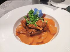 主厨牛腩-佳兰雅序融合菜(高新店)