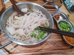 嬢嬢翘脚牛肉粉-小满手工粉(环宇荟店)