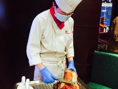 一品烤鸭-皇城根北京风味主题餐厅(日照万象汇店)