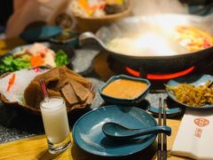 -湊湊火锅·茶憩(郑州绿地新都会店)