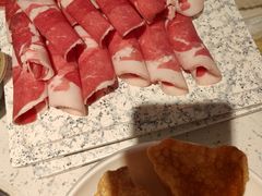 -三人行骨头王火锅(长寿店)