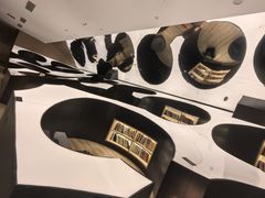 -涨巢·潮玩水疗局