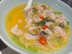 -港丽餐厅(来福士店)