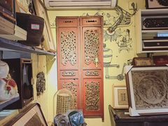 -邊城書店