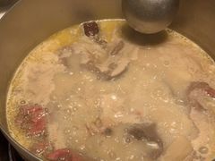 -洪氏嗨捞·猪肚鸡火锅(阳光天地店)