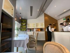 靠窗位-蝶舍·MAISON PAPILLON