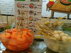 -百品聚旋转火锅(万德庄店)
