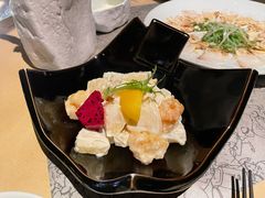 凤梨虾球-穹六人间 people 6(岳阳路店)