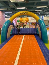 -莫莉幻想儿童乐园(三河燕郊永旺店)