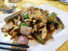 -品香菜馆(旗峰路中侨大厦店)