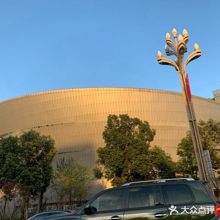 成都攻略| 五粮液成都演艺中心，我们的大魔方