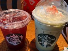 冰漫樱白桃风味茶拿铁-星巴克(北京三里屯SOHO一店)