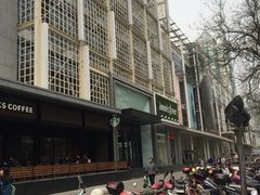 -王府井百货(中州中路店)