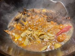 -万里闯关东铁锅炖菜馆(高新旗舰店)