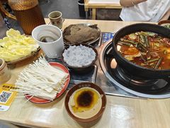-钱摊摊安顺夺夺粉火锅(宏大广场店)