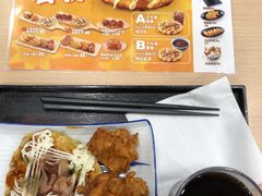 日式大阪烧配唐扬鸡块-吉野家(上海美罗城店)