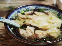 -无名氏宵夜小摊(祝家三姐妹馄饨店)
