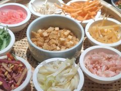 -包整·丝娃娃(一览甲秀楼风景店)