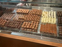 -Laderach 莱德拉(上海环贸iapm店)