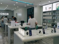 -荣耀授权专卖店(黄浦浙江中路店)