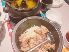 -云海肴·汽锅鸡·云南菜(天山百盛优客店)