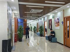 -茂菊口腔连锁(浦东南路店)