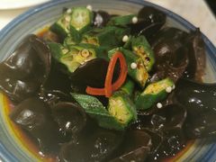 凉拌秋葵木耳-陶陶居酒家(海岸城店)