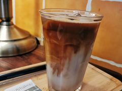 椰奶拿铁-啡萃咖啡店(铜锣湾店)