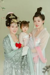 -盘子女人坊生日照·摄影馆(华强店)