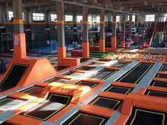 -嗨蹦Hi Boom蹦床工厂·蹦床公园