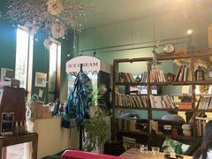 -出走咖啡·面包(宋庄店)