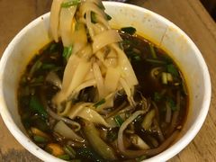 -南门金峰辣子鸡·玩串串(昌发展万科广场店)