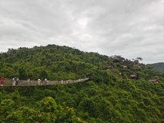 -三亚亚龙湾人间天堂鸟巢度假村