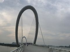 -南京眼步行桥