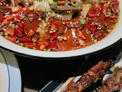 -东口码头·烧鸽子·鱼头泡饼·地方菜(金鹰悦城店)