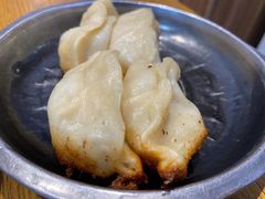 -黄阿姨锅贴大王(万航渡路店)