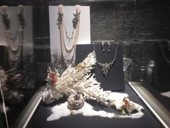 -北京七彩云南翡翠珠宝旗舰店(月坛店)