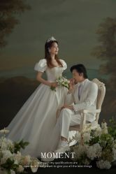 -现代经典婚纱摄影