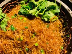 砂锅粉丝煲-阿巴佬渝菜主题餐厅