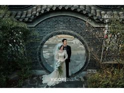 -雪中彩影婚纱摄影·微光艺术中心