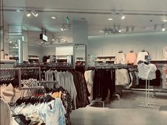 -H&M(天一广场店)
