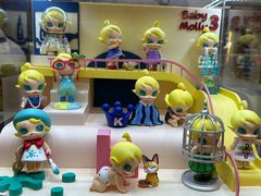 -泡泡玛特POPMART(蓝色港湾店)