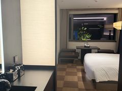 -杭州西湖湖滨银泰亚朵酒店